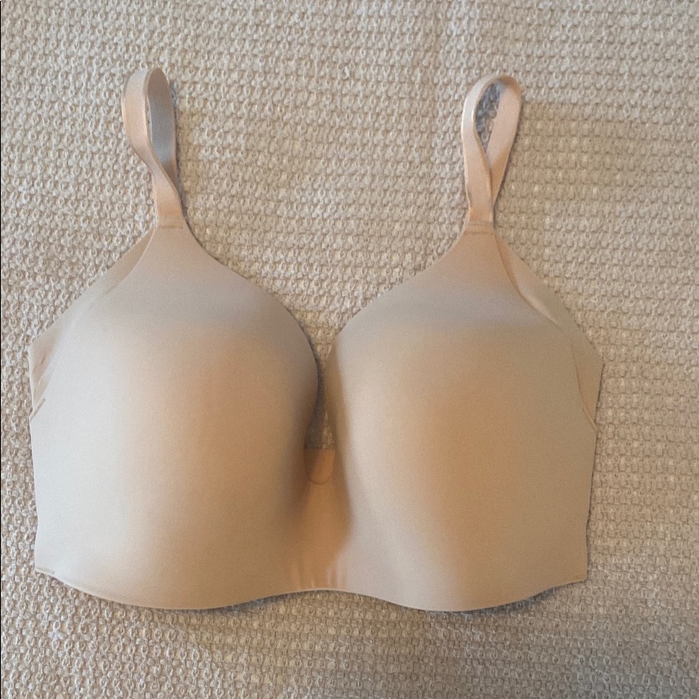 Knix Revolution Size 6+ Full Coverage Seamless Bra with Molded Cups Like New
